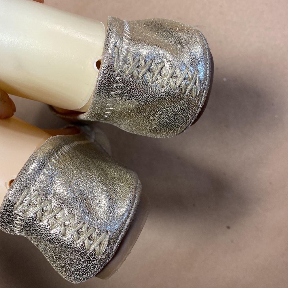 5/$50 Lucky Brand Metallic Gold Emmie Ballet Flats - Picture 7 of 8